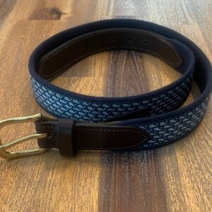 Vineyard Vines belt. Size 30.